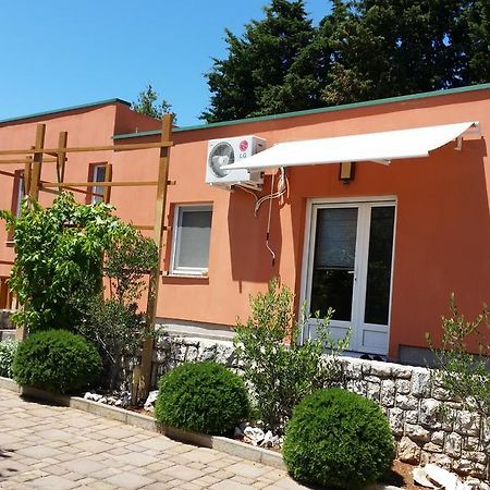 Apartment Sajkovic Ugljan Exterior foto